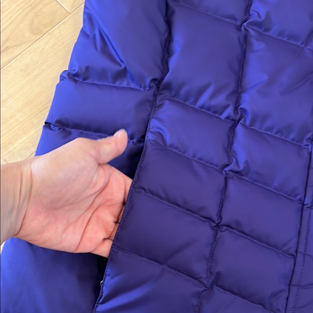 L.L. Bean Quilted Purple and Black Vest for Outdoor Adventures - Picture 11 of 16